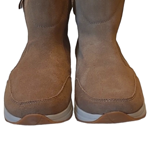 Lands' End Ankle Snow Boot Suede Side Zip Insulated Slip On Winter Booties Sz 10 - Picture 7 of 17